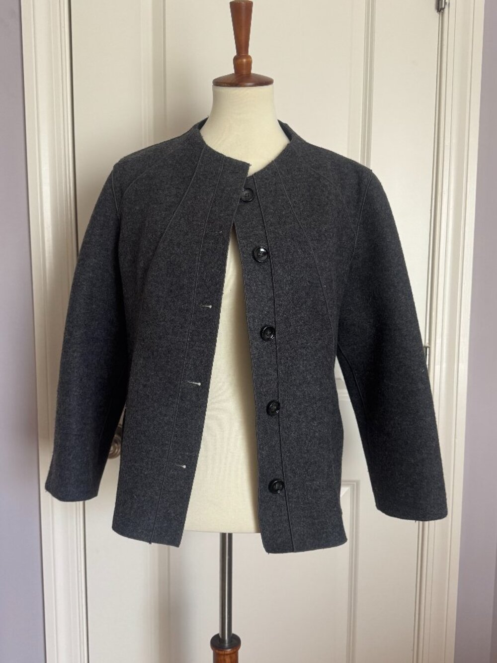 Armani Collezioni Gray Bouclé Wool Jacket Sz 14